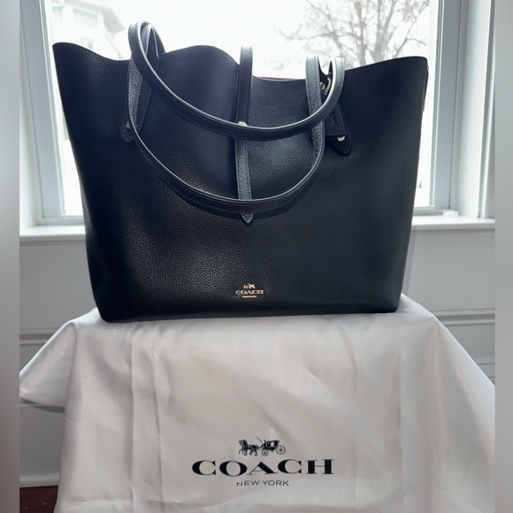 Coach market Tote 

Was originally my mother’s never used. - Picture 2 of 7